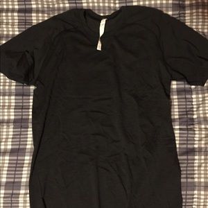 Lululemon Metal Vent Tech short sleeve